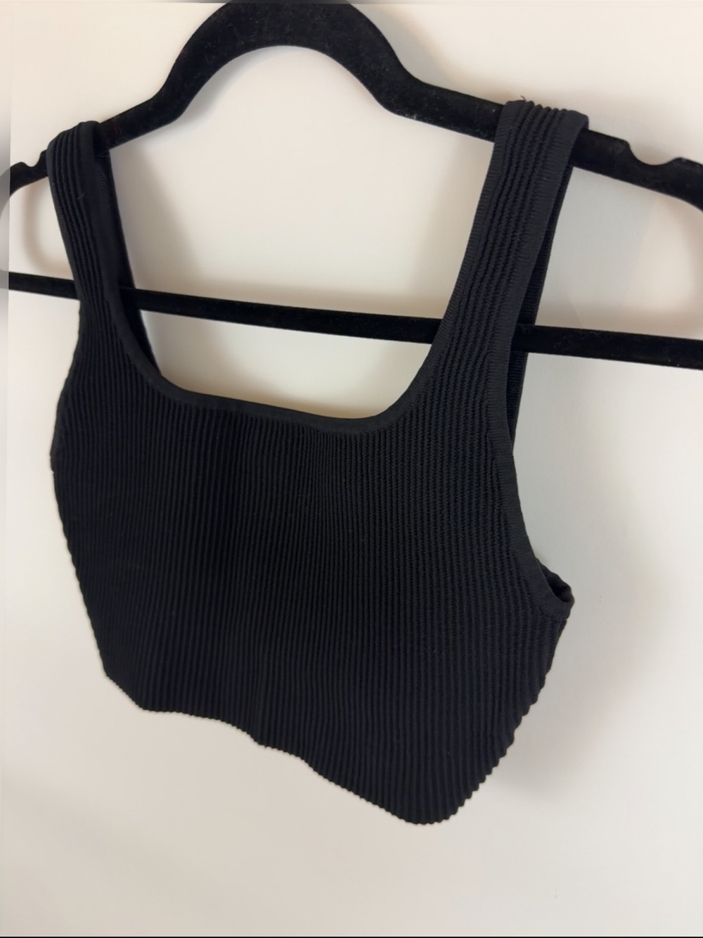 Babaton Black Ribbed Scoop Neck Tank Top Size S - Picture 3 of 5